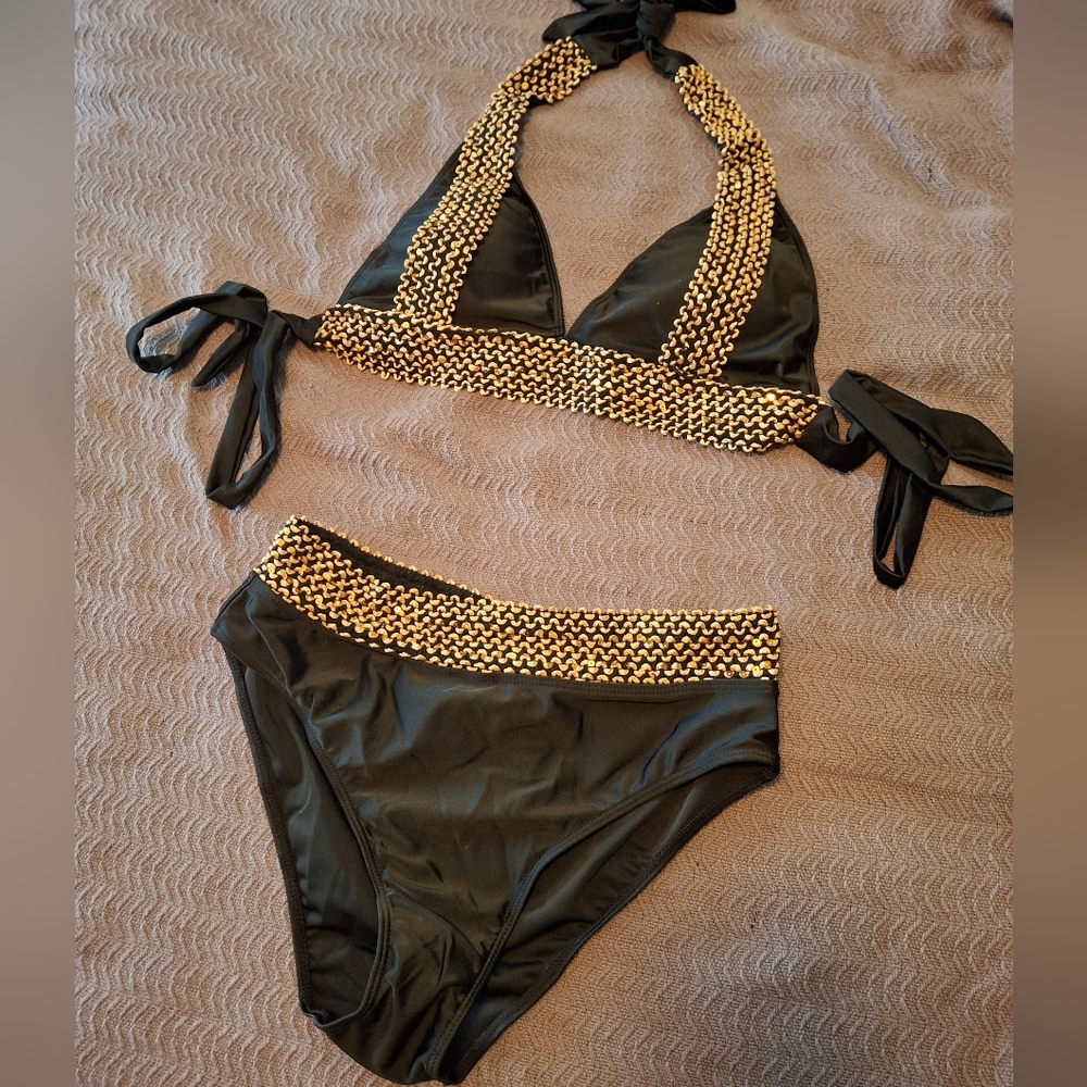 🪷3/$25 Black & Gold Swimsuit